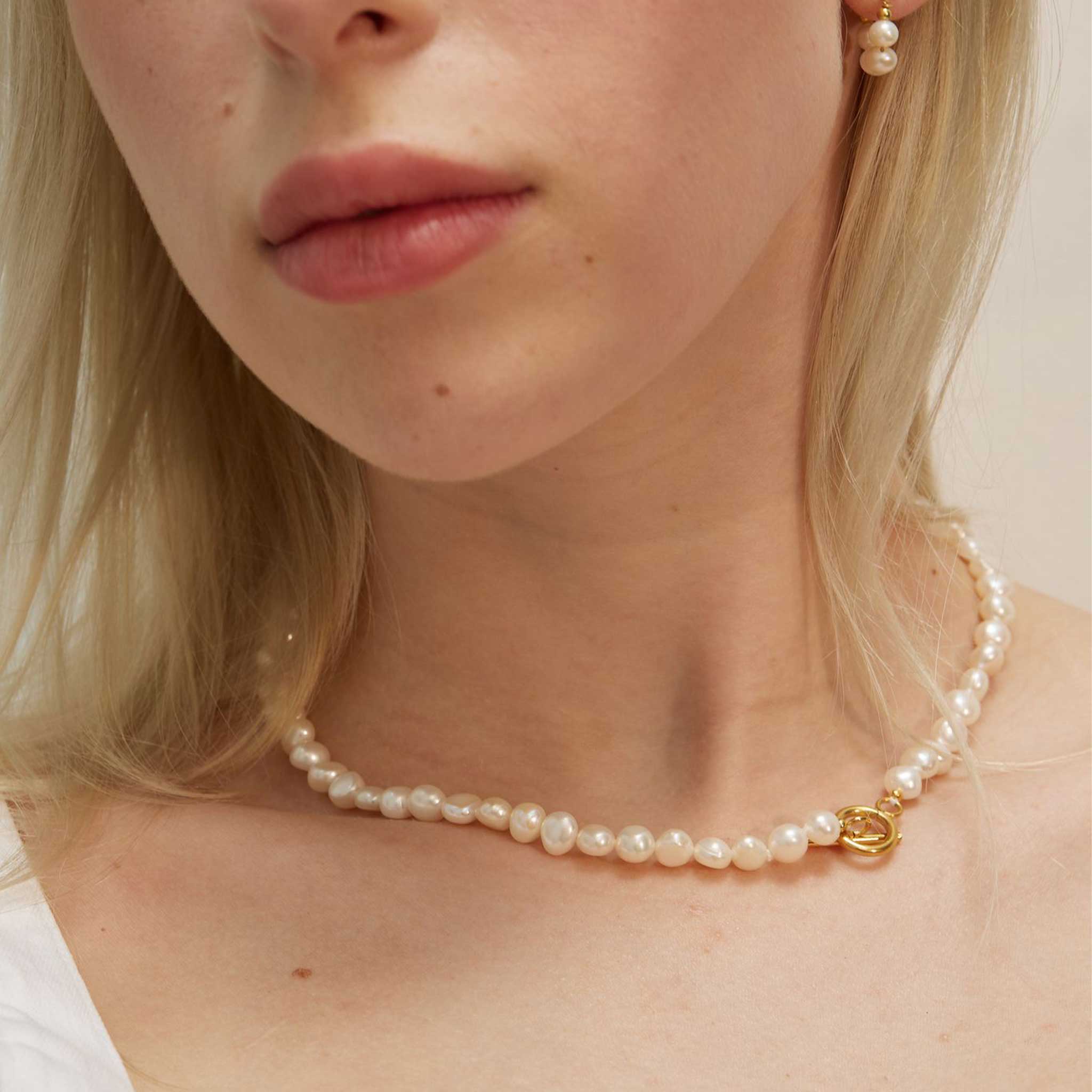 Women Wearing Freshwater Pearl Necklace